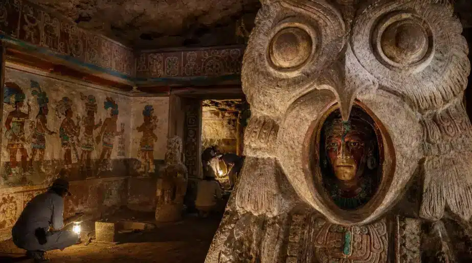 Au Mexique, une tombe zapotèque vieille de 1 400 ans dévoile une gigantesque sculpture de hibou, symbole de la mort