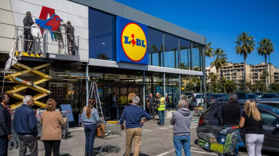 Auchan cède 17 magasins à Lidl : la liste des villes concernées et la date du changement d’enseigne