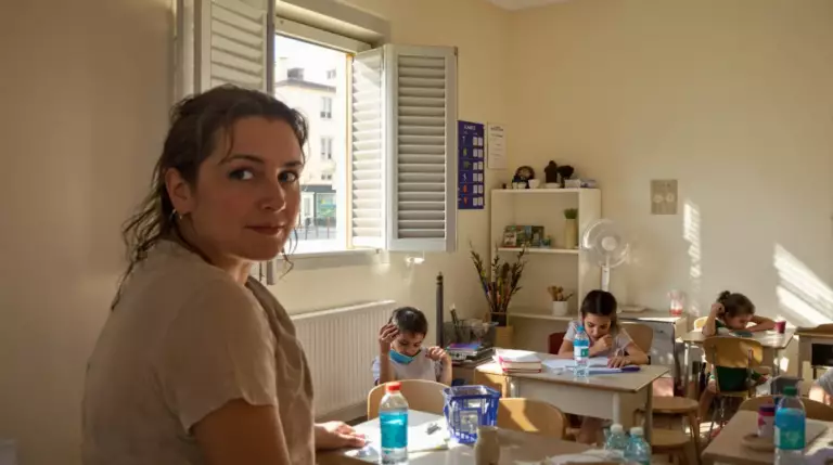Canicule : « La décision évidente, c’était de fermer tous les établissements dans les zones rouges lundi », estime un syndicat des directeurs et directrices d’écoles