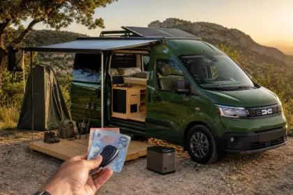 Dacia Sandman affiche un budget sous 19 999 euros : ses équipements annoncés demandent encore des précisions