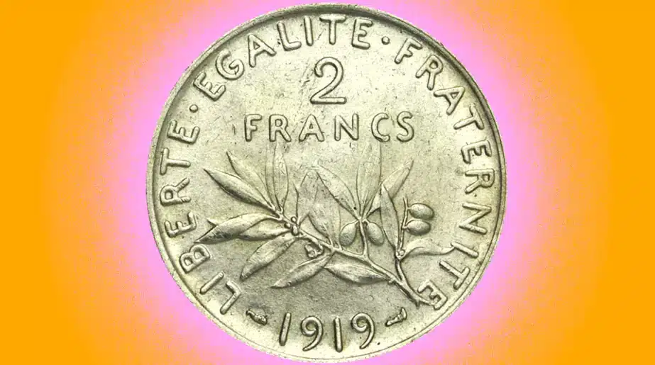 Il oublie une boîte à chaussures dans une armoire en 2004 : vingt ans plus tard, les 180 pièces en argent ont changé de valeur