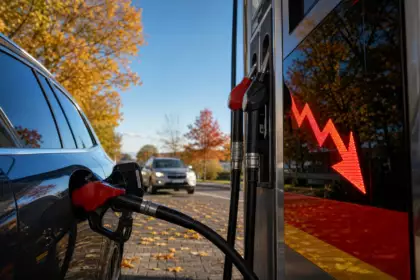 L’Allemagne baisse les taxes sur le carburant à partir du 1er octobre : voici combien de temps durera le coup de pouce à la pompe