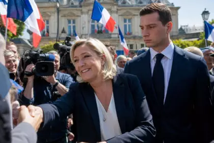 Le 7 juillet 2026, Jordan Bardella ne masque pas son revers : son rôle auprès de Marine Le Pen reste à préciser