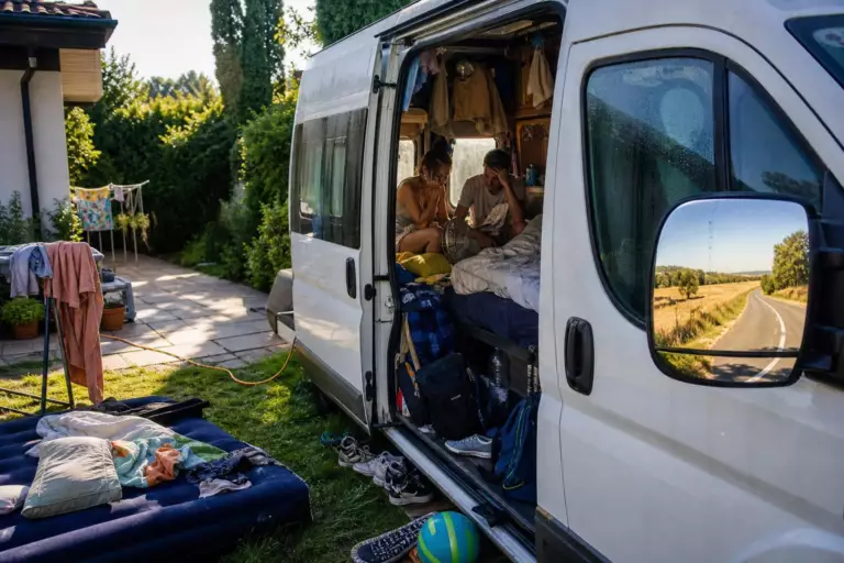 Pourquoi il ne faut jamais transformer son camping-car en pièce d’appoint, même pour un seul été