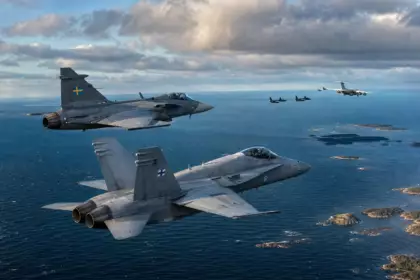 Première pour la Finlande et la Suède dans l’OTAN : leurs chasseurs décollent ensemble et interceptent des avions russes au-dessus de la Baltique