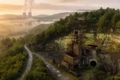 Sous les forêts du Limousin dort un trésor d’uranium : voici pourquoi personne ne vient le chercher