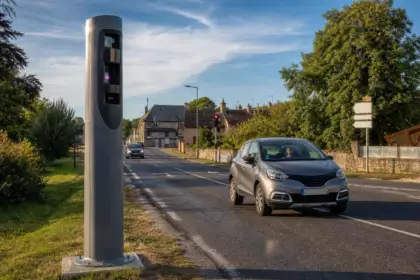 Téléphone au volant, ceinture mal mise, voie réservée : ces radars nouvelle génération repèrent tout sur votre trajet