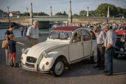 Une 2 CV de 1965 mise en jeu à la tombola du Bouchon de Briare : « Il n’y en a pas eu beaucoup de comme ça ! »